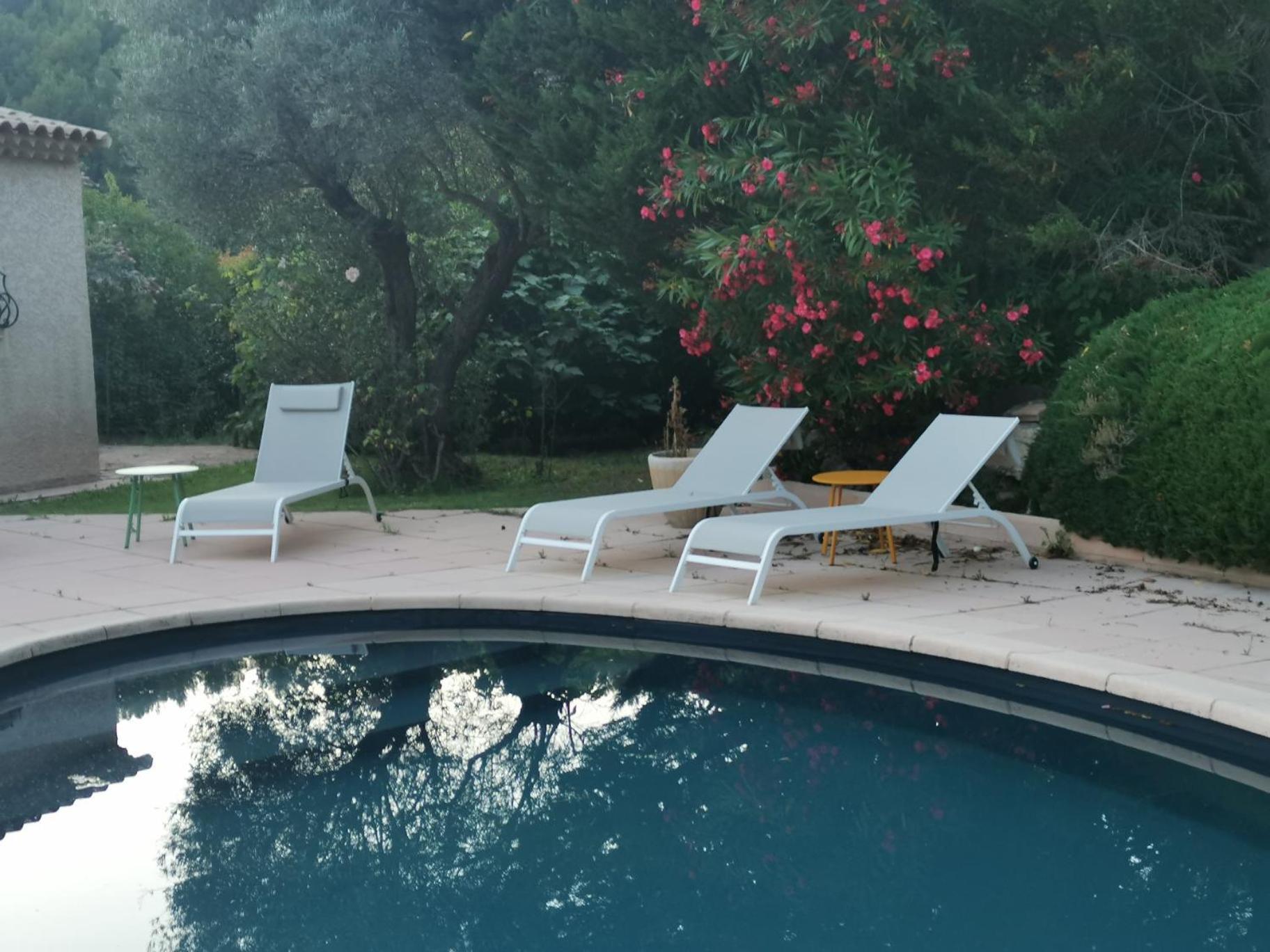Le Loriot Villa Auriol Bagian luar foto