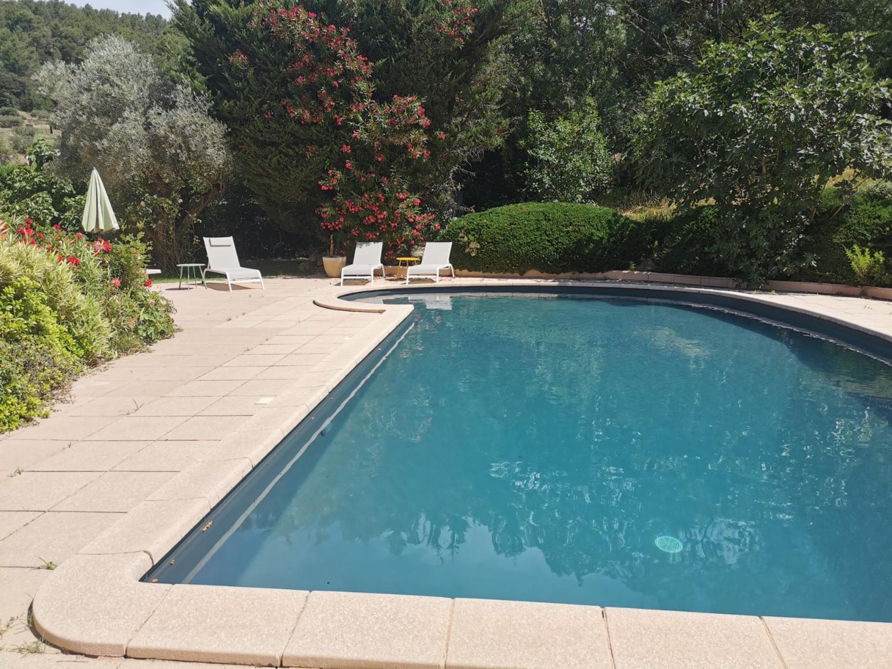 Le Loriot Villa Auriol Bagian luar foto
